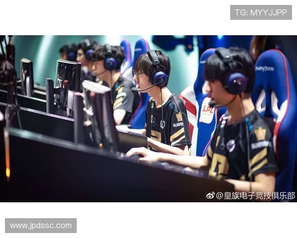 CSGO最新力量排行榜揭晓RNG战队荣登第七位引发热议