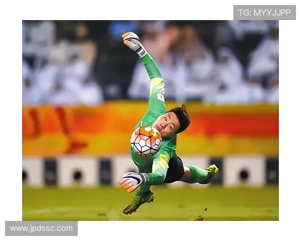 王大雷：从绿茵场到门将传奇的成长之路与辉煌瞬间